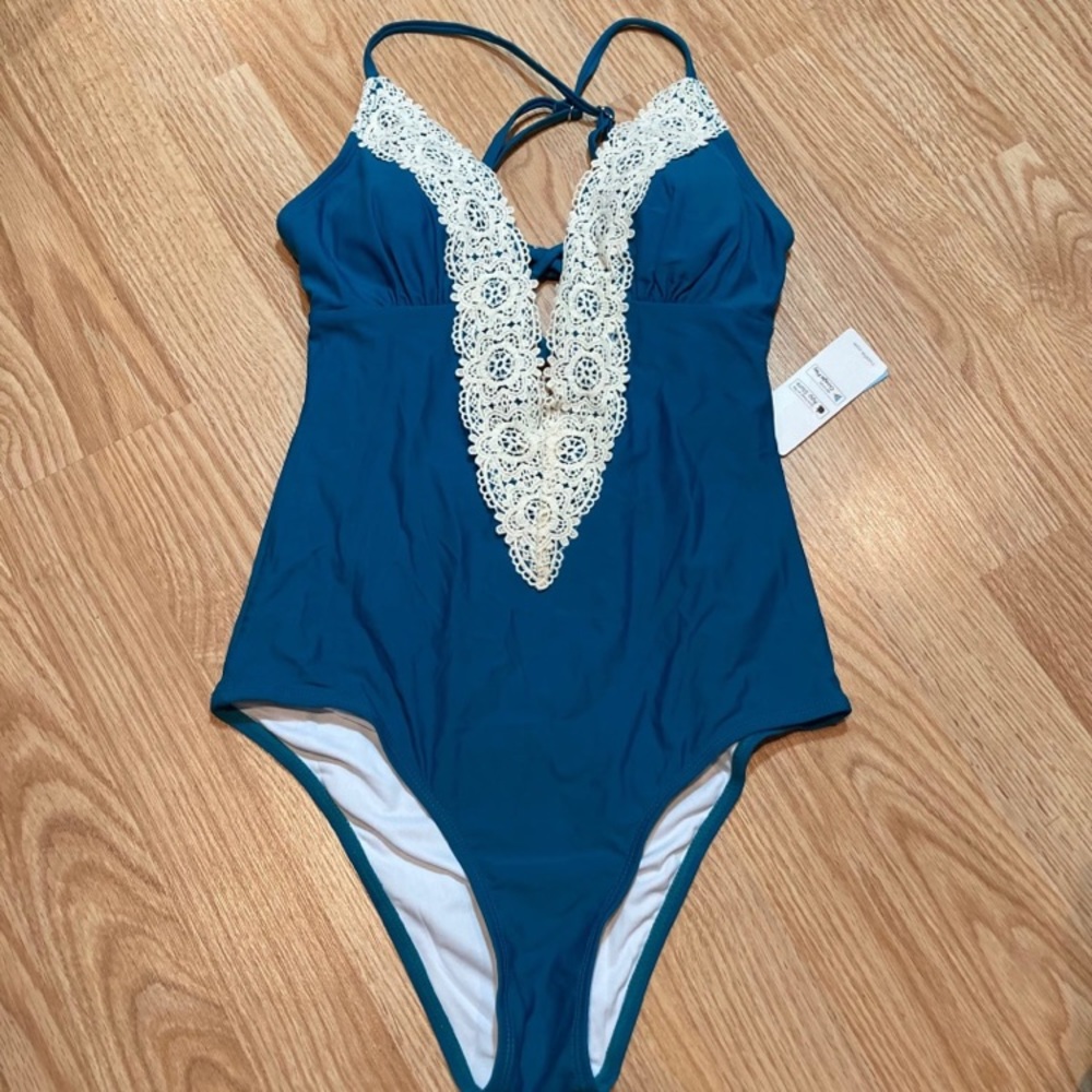 NWT Cupshe crochet one piece swimsuit S‎
